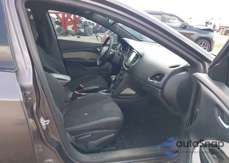 2015 Dodge Dart Sxt из США, поврежденный, VIN 1C3CDFBB8FD124977